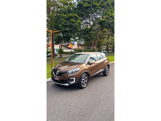 RENAULT CAPTUR 2.0 16V HI-FLEX INTENSE AUTOMÁTICO RENAULT CAPTUR 2.0 16V HI-FLEX INTENSE AUTOMÁTICO